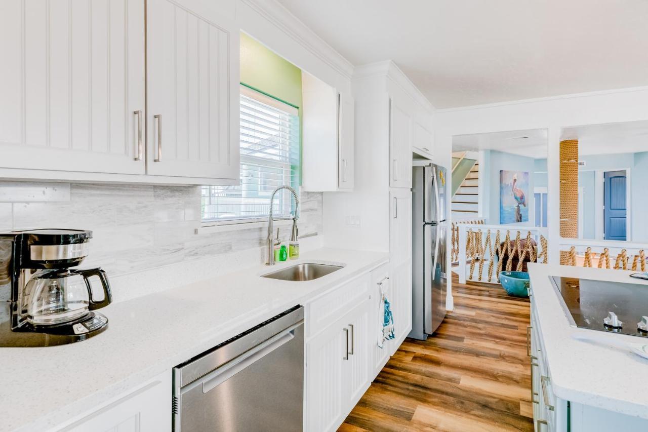 The Quirky Whale Villa Surfside Beach Eksteriør bilde
